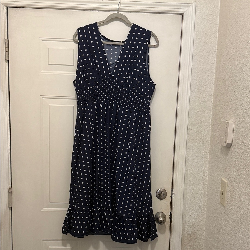 Elegant Navy Sleeveless Dress with White Dots